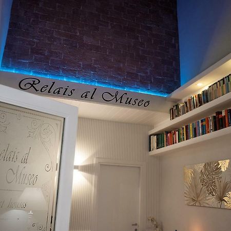 فندق Relais Al Museo نابولي المظهر الخارجي الصورة